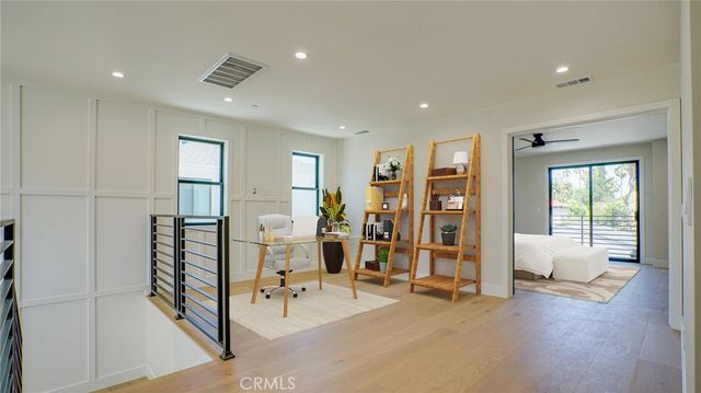 6250 Lindley Avenue, Encino, CA 91316