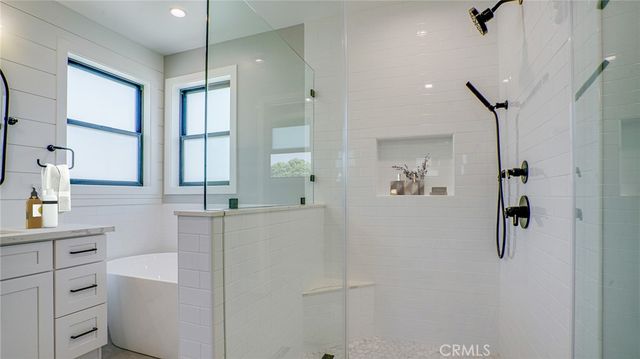 6250 Lindley Avenue, Encino, CA 91316