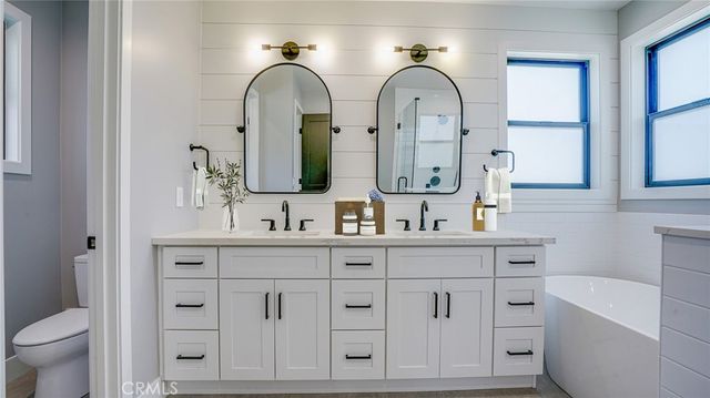 6250 Lindley Avenue, Encino, CA 91316