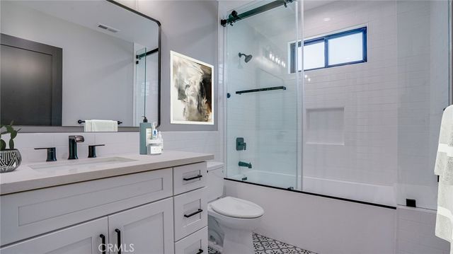 6250 Lindley Avenue, Encino, CA 91316