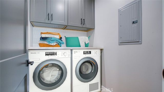 6250 Lindley Avenue, Encino, CA 91316