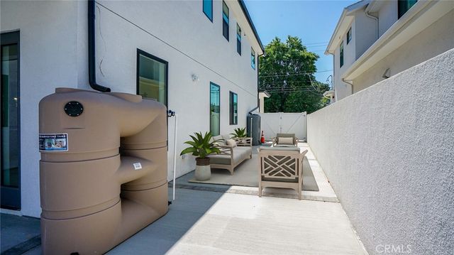 6250 Lindley Avenue, Encino, CA 91316