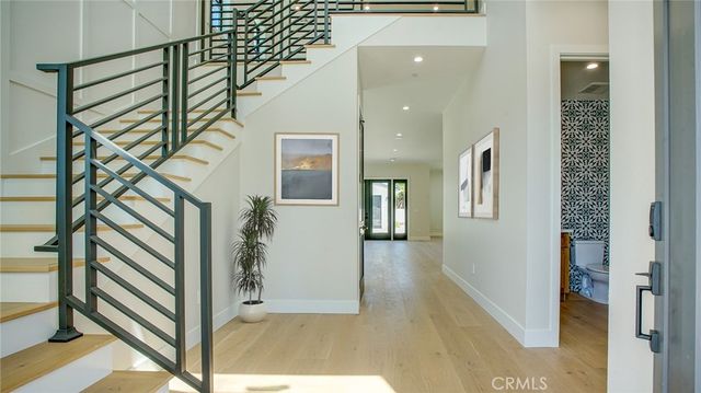 6250 Lindley Avenue, Encino, CA 91316