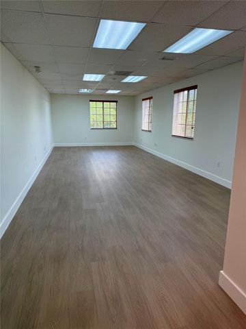 6099 Stirling Rd, Davie, FL 33314