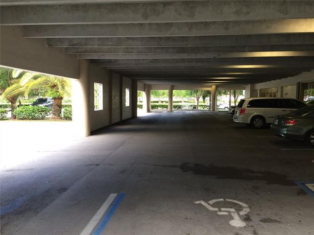 6099 Stirling Rd, Davie, FL 33314