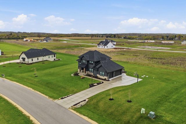 N82W27785 Marshall DRIVE, Hartland, WI 53029