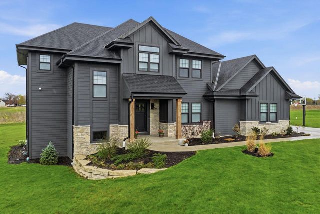 N82W27785 Marshall DRIVE, Hartland, WI 53029