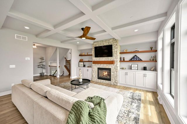 N82W27785 Marshall DRIVE, Hartland, WI 53029