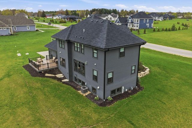 N82W27785 Marshall DRIVE, Hartland, WI 53029