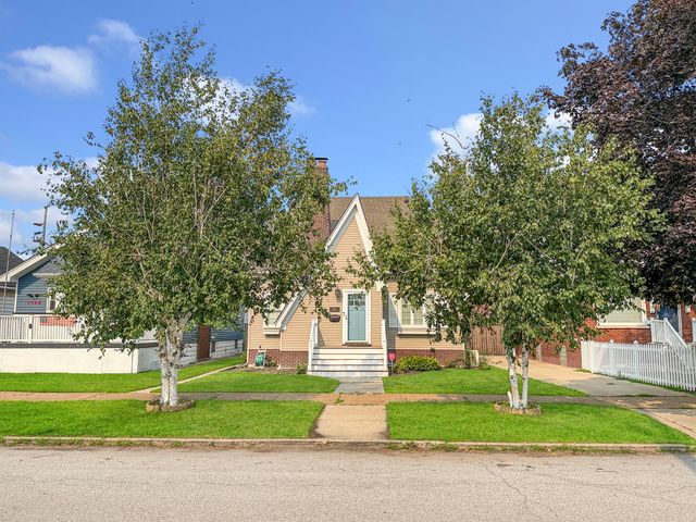 1342 Lake Avenue, Whiting, IN 46394