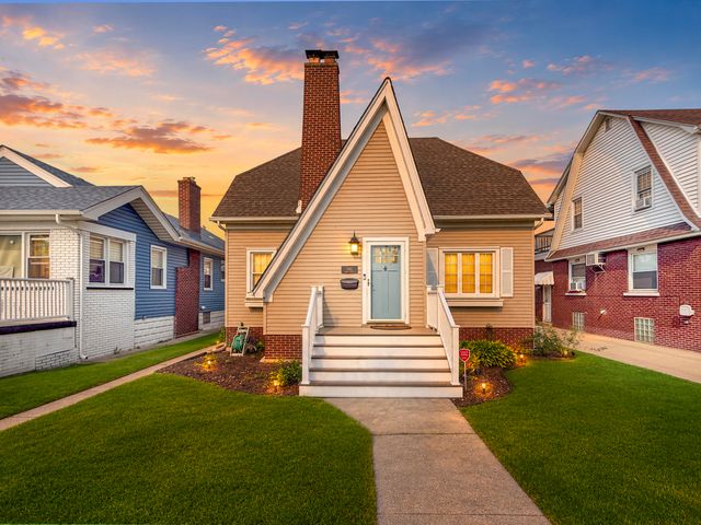 1342 Lake Avenue, Whiting, IN 46394