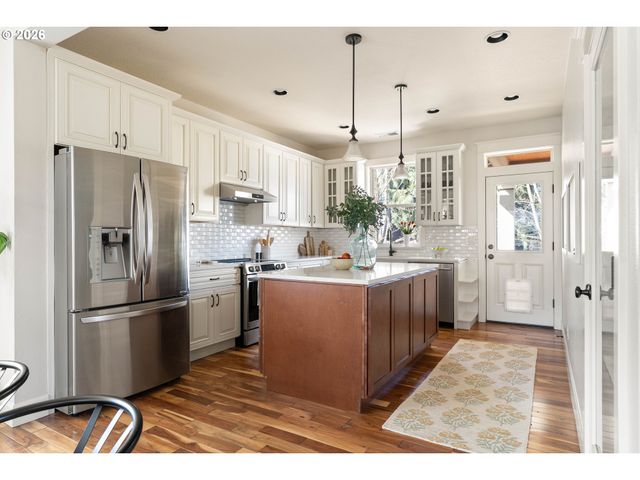 5421 Ne 18TH Ave, Portland, OR 97211