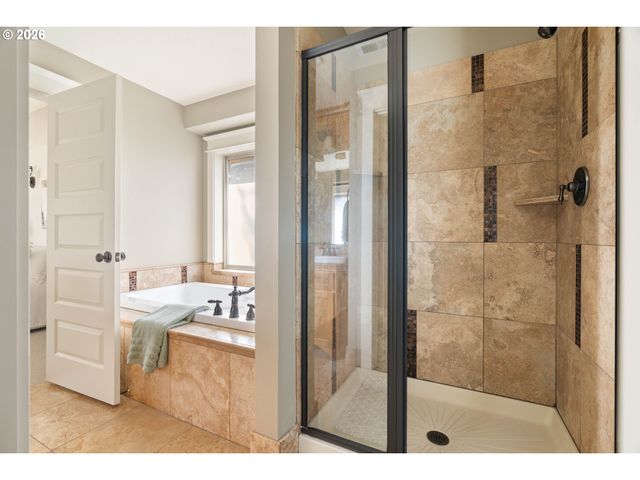 5421 Ne 18TH Ave, Portland, OR 97211