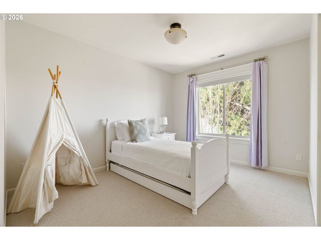 5421 Ne 18TH Ave, Portland, OR 97211