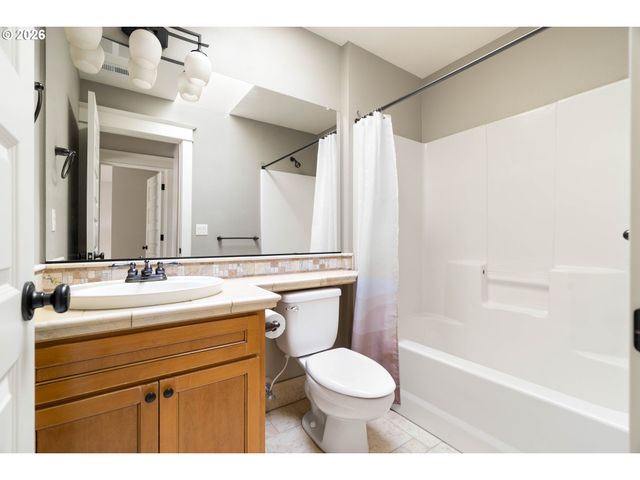 5421 Ne 18TH Ave, Portland, OR 97211