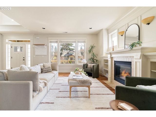 5421 Ne 18TH Ave, Portland, OR 97211