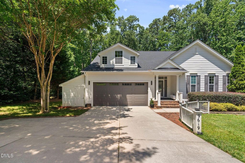 9619 Allsbrooke Drive, Raleigh, NC 27613