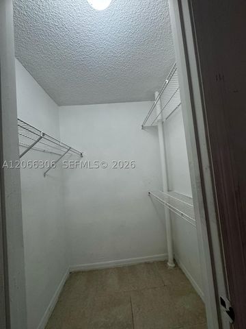 3370 N Pinewalk Dr N 1213, Margate, FL 33063
