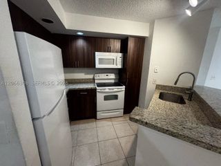 3370 N Pinewalk Dr N 1213, Margate, FL 33063