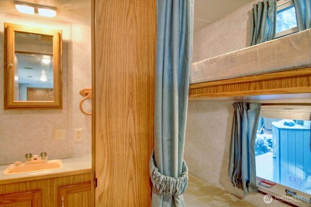 291 Schinn Canyon Drive, Deming, WA 98244