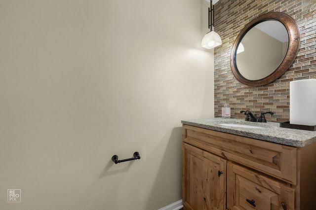 8909 Silverdale Drive 5C, Orland Park, IL 60462