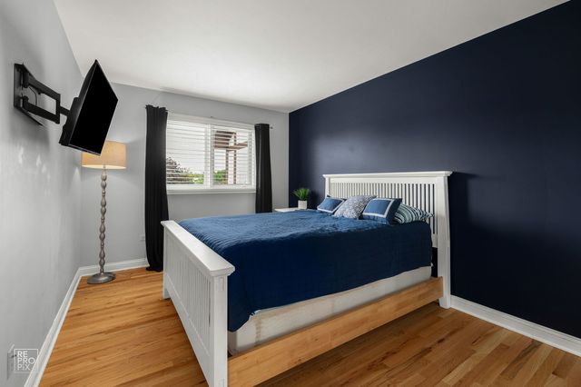 8909 Silverdale Drive 5C, Orland Park, IL 60462