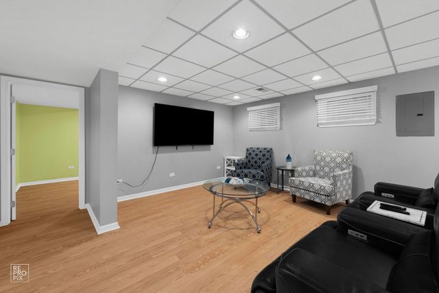 8909 Silverdale Drive 5C, Orland Park, IL 60462