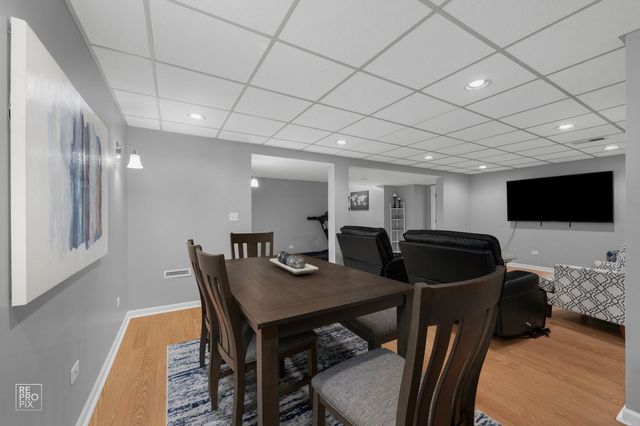 8909 Silverdale Drive 5C, Orland Park, IL 60462