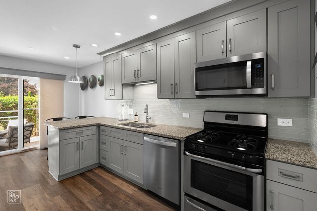 8909 Silverdale Drive 5C, Orland Park, IL 60462