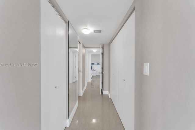 3701 N Country Club Dr 1408, Aventura, FL 33180