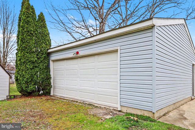 2 INVERNESS DR, North East, MD 21901