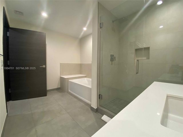 777 N Ocean Drive S514, Hollywood, FL 33019