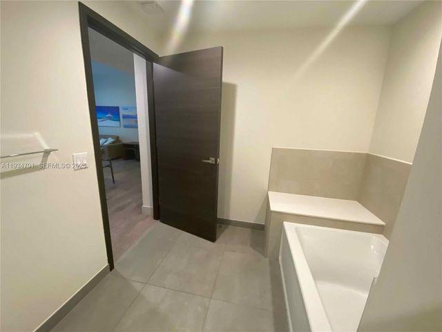 777 N Ocean Drive S514, Hollywood, FL 33019