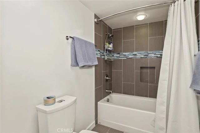 209 S Oakland Avenue D, Pasadena, CA 91101