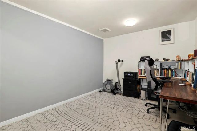 209 S Oakland Avenue D, Pasadena, CA 91101