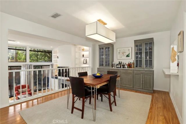 209 S Oakland Avenue D, Pasadena, CA 91101