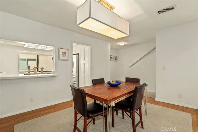 209 S Oakland Avenue D, Pasadena, CA 91101