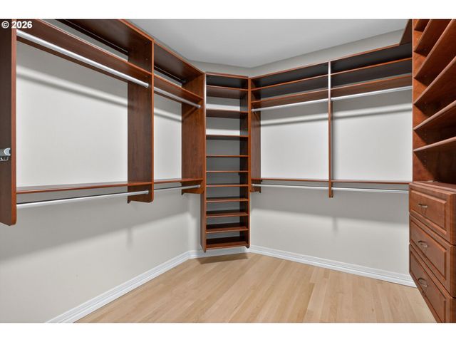 9149 Nw MCKENNA Dr, Portland, OR 97229