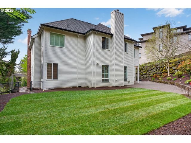 9149 Nw MCKENNA Dr, Portland, OR 97229