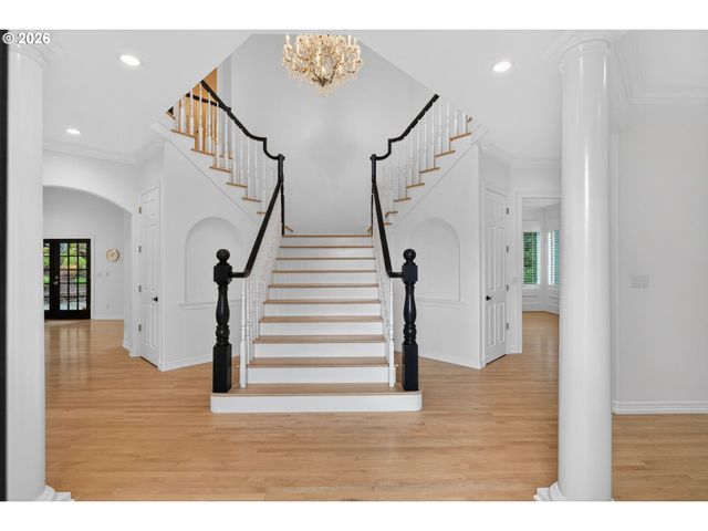 9149 Nw MCKENNA Dr, Portland, OR 97229