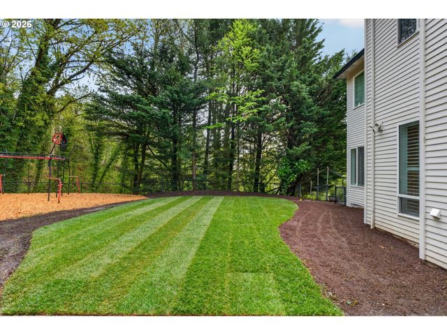 9149 Nw MCKENNA Dr, Portland, OR 97229