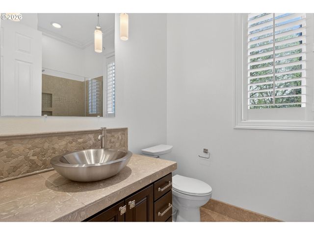 9149 Nw MCKENNA Dr, Portland, OR 97229