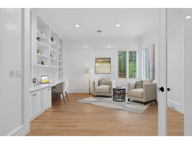 9149 Nw MCKENNA Dr, Portland, OR 97229