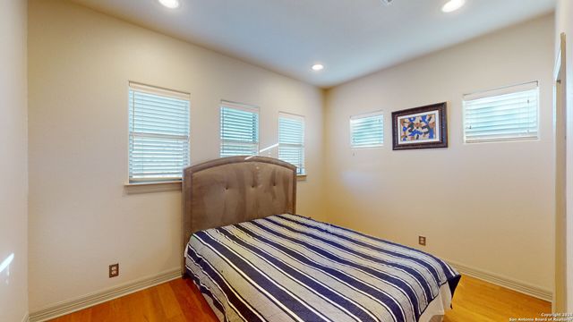2011 MY ANNS HL, San Antonio, TX 78258