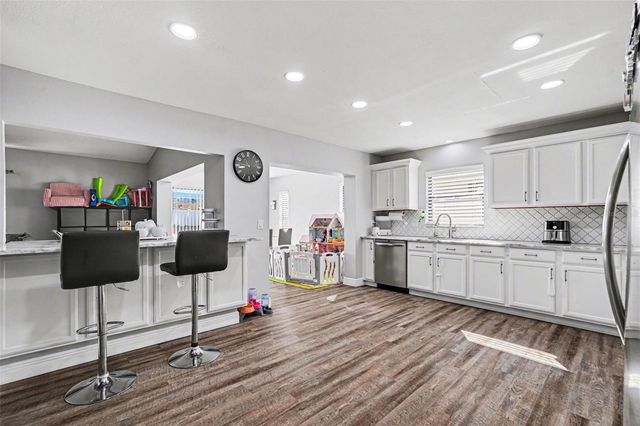 1710 TALLOWTREE CIRCLE, Valrico, FL 33594