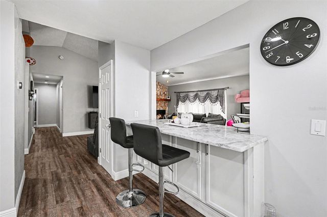 1710 TALLOWTREE CIRCLE, Valrico, FL 33594