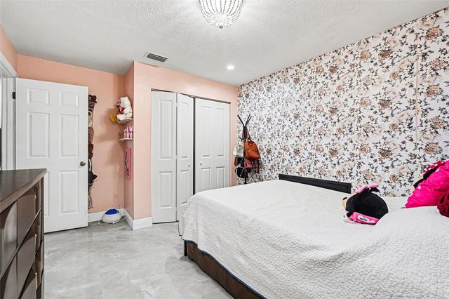 1710 TALLOWTREE CIRCLE, Valrico, FL 33594