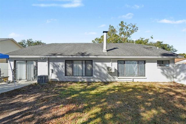 1710 TALLOWTREE CIRCLE, Valrico, FL 33594