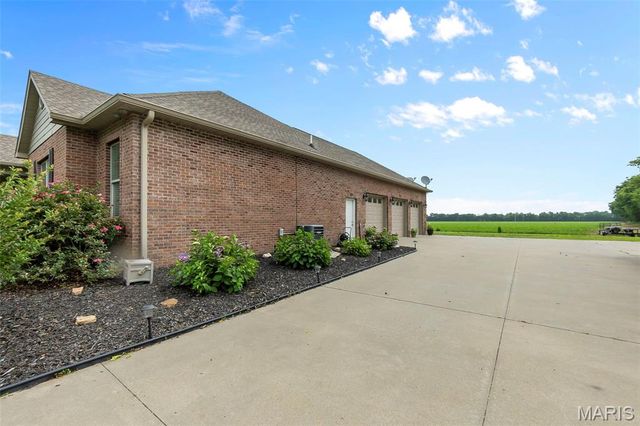 243 N Ridge Road, Sikeston, MO 63801