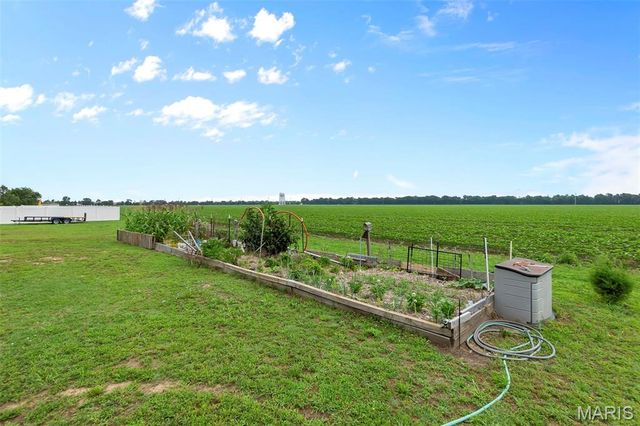 243 N Ridge Road, Sikeston, MO 63801